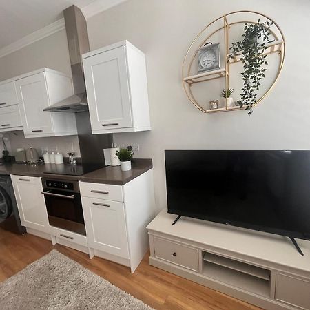 רדינג Central Private 1 Bed Flat מראה חיצוני תמונה