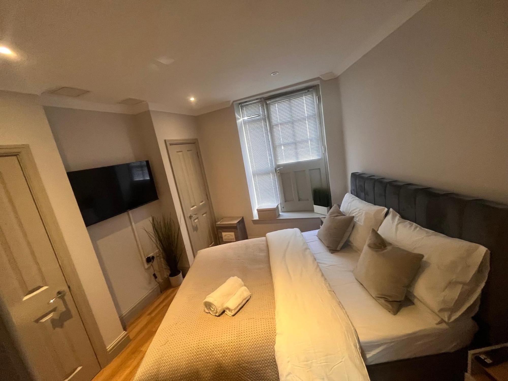 רדינג Central Private 1 Bed Flat מראה חיצוני תמונה