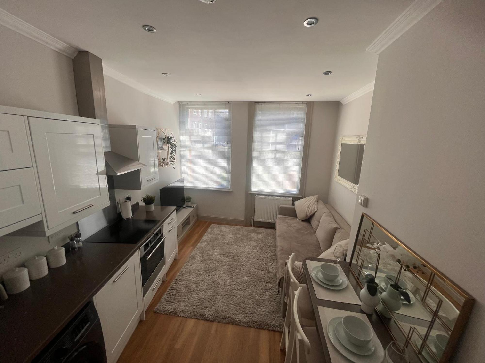 רדינג Central Private 1 Bed Flat מראה חיצוני תמונה