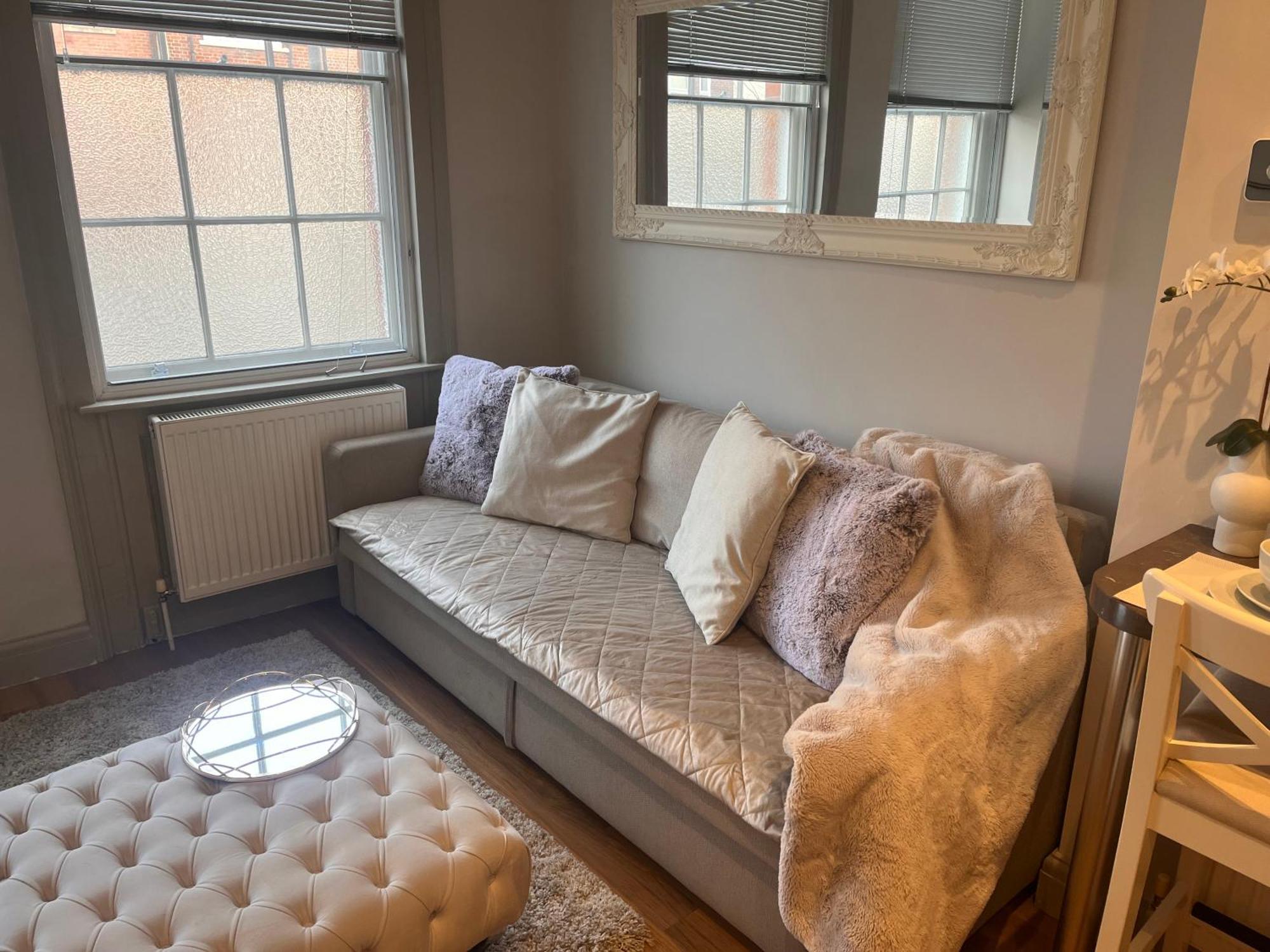 רדינג Central Private 1 Bed Flat מראה חיצוני תמונה