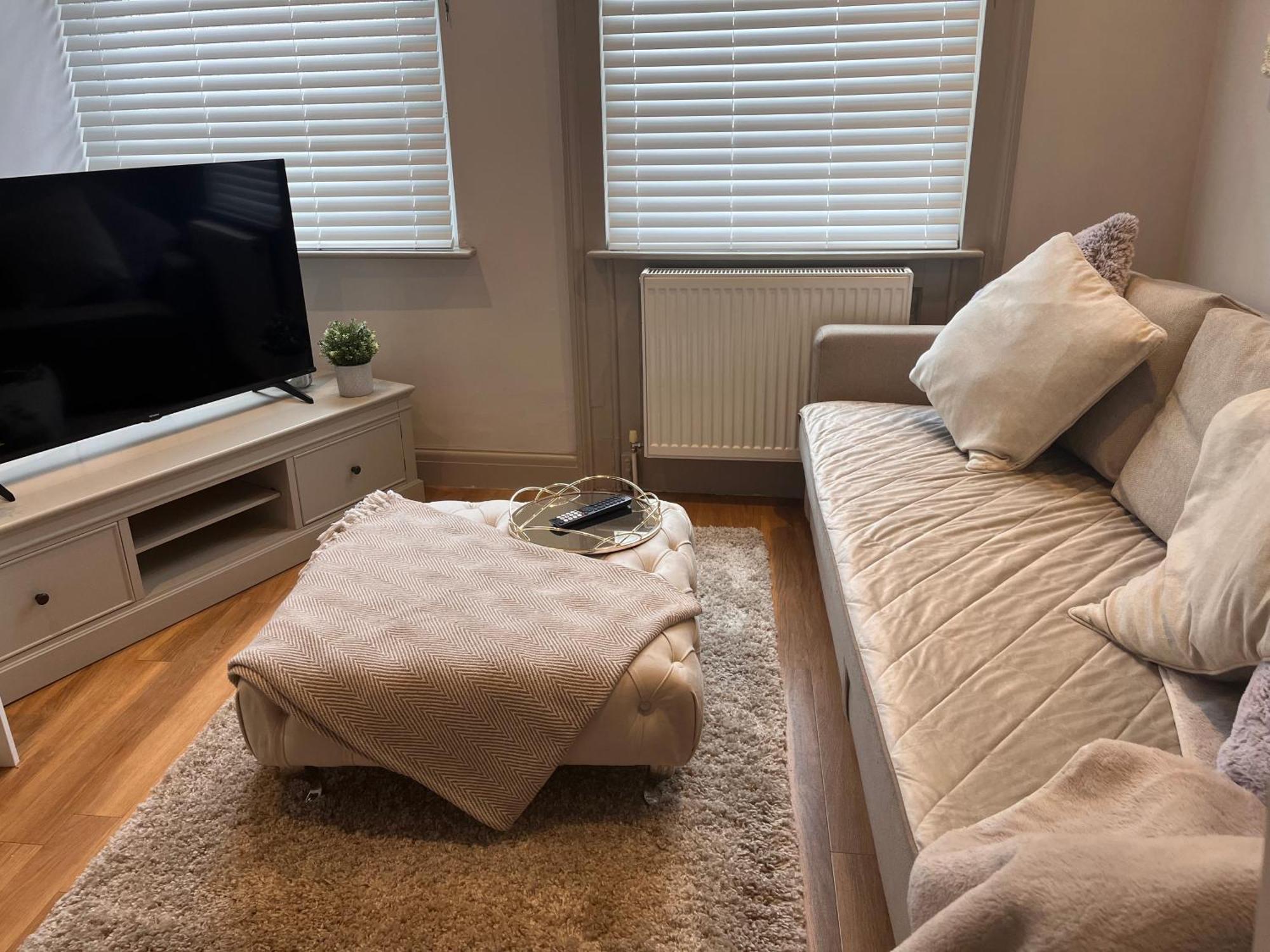 רדינג Central Private 1 Bed Flat מראה חיצוני תמונה